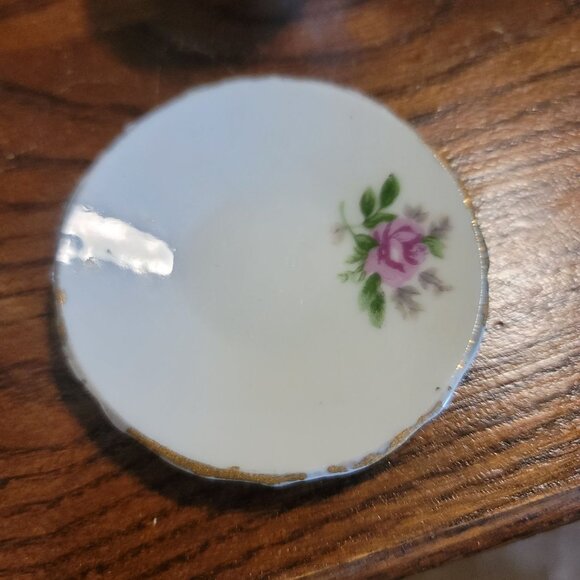 Made In Japan Porcelain Vintage Mini Tea Cup Saucer Set Rose Design Gold Trim - Picture 3 of 5